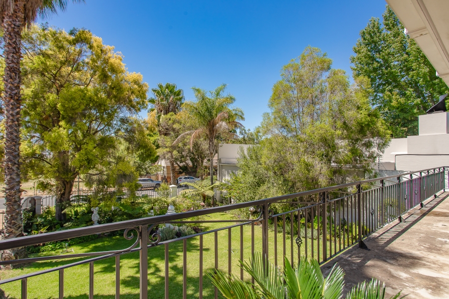 6 Bedroom Property for Sale in Groenvlei Western Cape